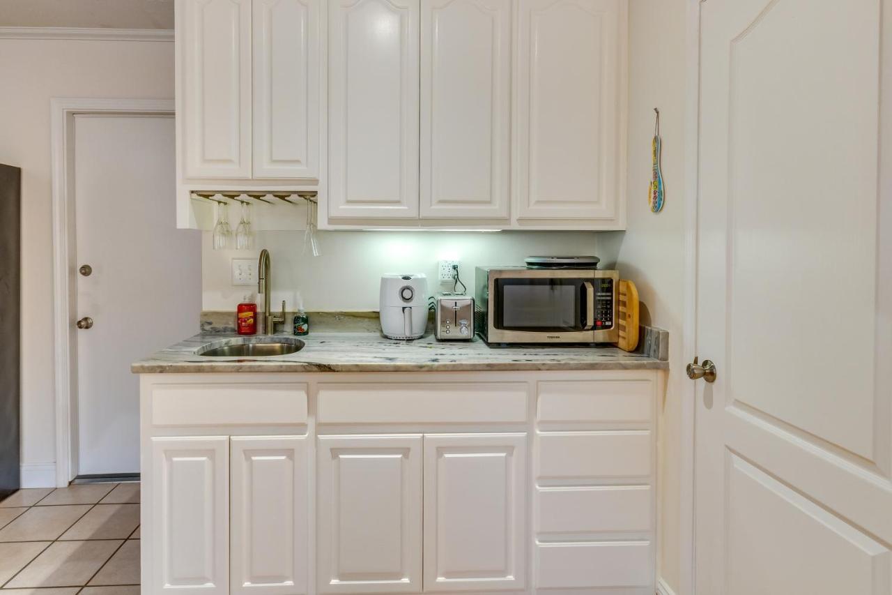 Gulf Breeze Vacation Rental For 2 With Pool Access! Exteriér fotografie